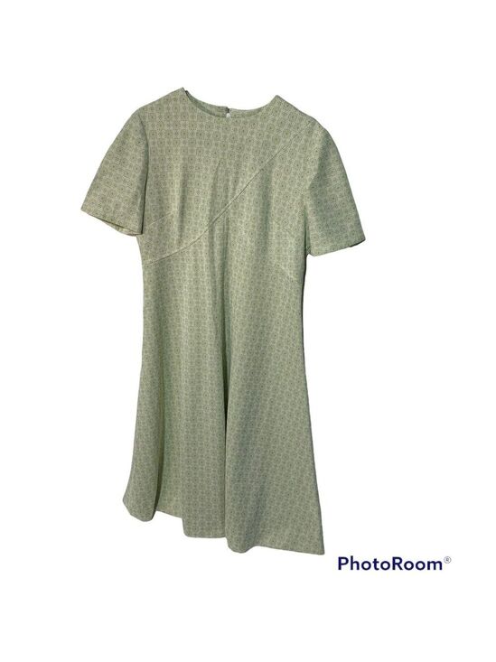 Vintage Dresses & Skirts - Vintage Women's Handmade Short Sleeve Fit and Flare Dress Floral Print Green